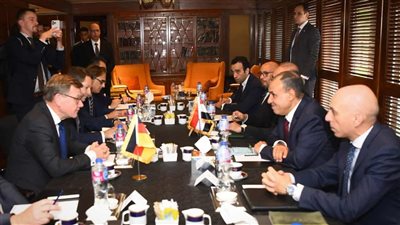 وزير الخارجية يُجري مشاورات سياسية مع نظيره الألماني