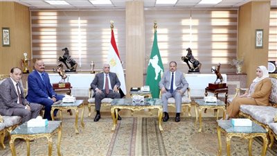 الشرقية تبحث مع الخارجية التوسع في إنشاء مكاتب تصديقات جديدة لخدمة المواطنين