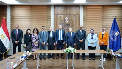 وفد لبناني رفيع المستوى يطلع على التجربة المصرية في تنظيم وتسجيل ورقابة الدواء