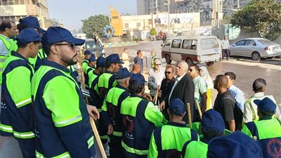 محافظ الدقهلية يعلن عن بدء تشغيل شركة النظافة بمدينة ميت غمر