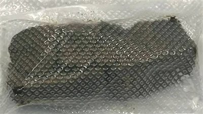 بالصور.. جمارك مطار الغردقة تضبط كمية من مخدر الحشيش داخل علبة كريم