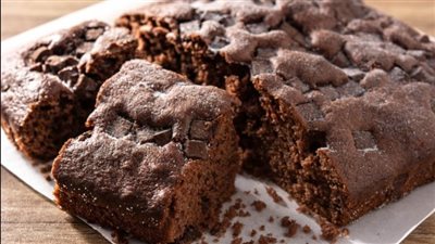 طريقة عمل براونيز الشوكولاتة السريع بخليط الكيك الجاهز