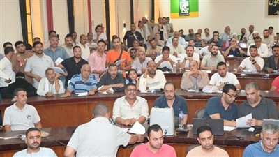 مزايدة ناجحة بالعاشر من رمضان تحقق 175.8 مليون جنيه وتدعم خطة تنشيط الاستثمار