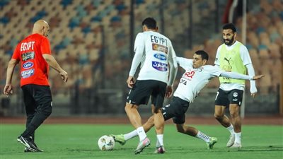 حسام حسن يفاجيء محمد صلاح بقرار جديد 