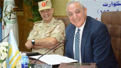 محافظ الغربية وقائد الدفاع الشعبي يشهدان التدريب العملي المشترك “صقر 156”.