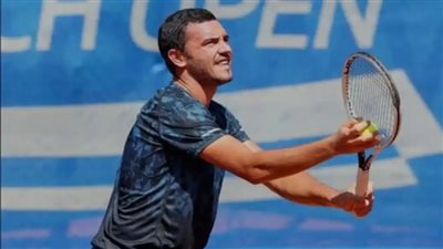 قبلة تهدد المسيرة.. إيقاف لاعب تنس 4 أعوام بسبب مادة محظورة