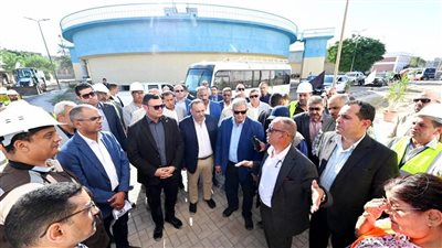 وزير الإسكان ومحافظ أسيوط يتفقدان توسعات محطة مياه أبوتيج ضمن مشروعات