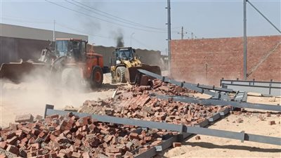تنفيذ 32 قرار إزالة تعديات خلال يومين في حملة موسعة بالزوامل بالشرقية