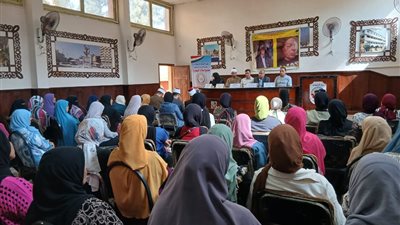 ندوة توعوية بالدلنجات حول السلوكيات الخاطئة في إستخدام وسائل المواصلات 