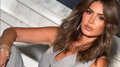نجلاء بدر تحتفل بعيد ميلادها في يوم السلام: شكرا مصر (صور)