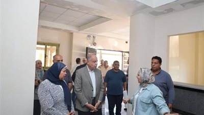 محافظ المنيا يتابع الأعمال الإنشائية للمركز التكنولوجي ببني مزار