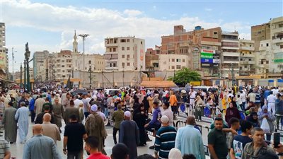 الالاف يتوافدون على مدينة طنطا للإحتفال بمولد السيد البدوى 