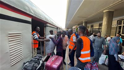 السكة الحديد تسيّر الرحلة الـ 25 ضمن مبادرة العودة الطوعية للأشقاء السودانيين