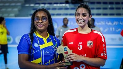 نوال خليل تفوز بجائزة أفضل لاعبة في مباراة الأهلي واتحاد النواصر