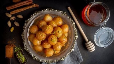 طريقة عمل الزلابية المصرية المقرمشة