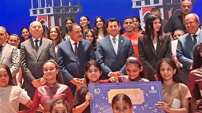 الدكتور اشرف صبحي يكرم موهبتي سبورتنج 