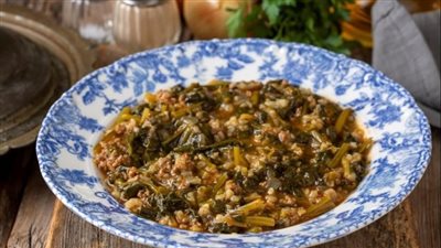 طريقة عمل طبق السبانخ باللحمة المفرومة الصحية