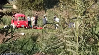 مصرع شخصين في انقلاب سيارة داخل ترعة بطريق نكلا المنصورية