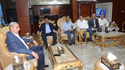  محافظ الغربية يعقد اجتماعًا موسعًا  لمراجعة الأداء التنفيذي