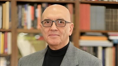 وزير الثقافة يهنئ الكاتب محمد سلماوي لاختياره “شخصية العام الثقافية” بمعرض الشارقة للكتاب 2025