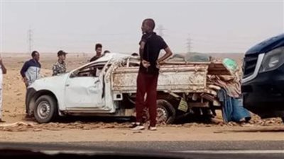 إصابة 4 أشخاص في حادث تصادم بطريق 