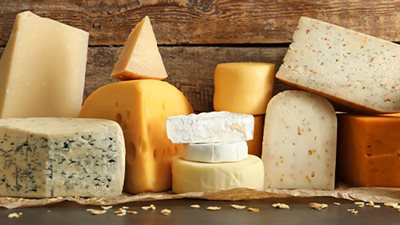 خبراء يوضحون كيف تخزن الجبن للحفاظ على نكهته الطازجة