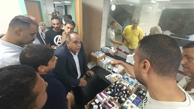 سكرتير عام محافظ كفر الشيخ يتفقد مستشفى برج البرلس والنصب التذكاري