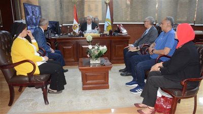 محافظ الغربية يترأس اجتماعًا عاجلًا للرقابة على الأسواق
