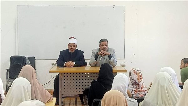 الأوقاف تنظّم ندوة توعوية حول خطورة إدمان السوشيال ميديا بكلية البنات الأزهرية