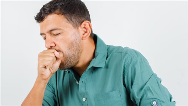 سبب الكحة المتكررة خلال تغيير الفصول.. فيديو
