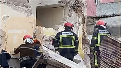 انهيار منزل قديم في الدار البيضاء يودي بحياة شخصين ويصيب 6 أخرين