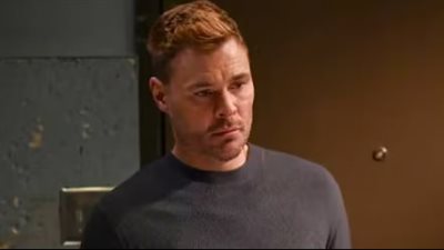 باتريك جون فلويجر يعلن مغادرته مسلسل 