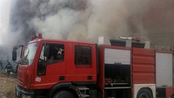 السيطرة على حريق بمخزن أخشاب بالفيوم دون إصابات