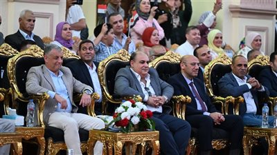 محافظ الإسماعيلية ومساعد وزير الثقافة  يشهدان انطلاق المهرجان الدولي للفنون الشعبية في دورته الخامسة والعشرين