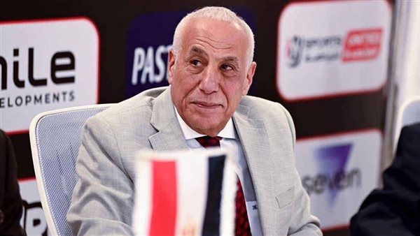 الزمالك يخطط لإنهاء أزمة عقوبات الفيفا بـ”التقسيط”