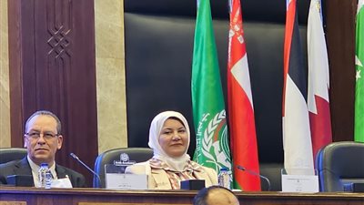 نائب رئيس جامعة كفر الشيخ تهنئ الطلاب الفائزين بجائزة التميز الصناعي في مبادرة “مصر تصنع”