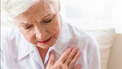 عادة بسيطة تقلل خطر الإصابة بأمراض القلب لدى كبار السن
