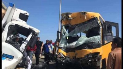 عودة الحركة المرورية على طريق الزعفرانة بعد رفع آثار حادث التصادم 