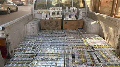ضبط 1000 علبة سجائر مجهولة المصدر ودون فواتير بالفيوم 