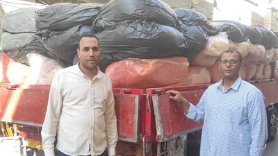 تموين البحيرة يضبط 2.5 طن مقرمشات بدون بيانات