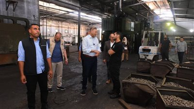جولات مفاجئة لوزير العمل في مواقع الإنتاج لمتابعة تطبيق الحد الأدنى للأجور