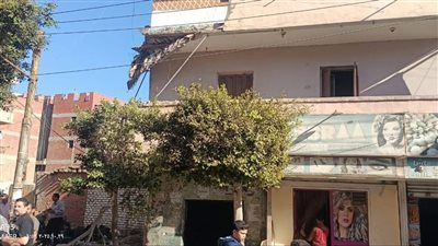 انهيار بلكونة بعقار آيل للسقوط في الزقازيق وسلامة السكان