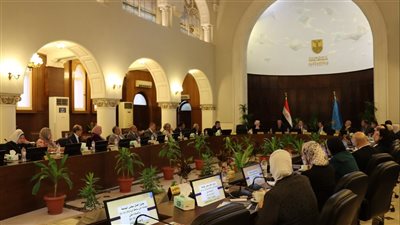 جامعة الإسكندرية توافق على تبرعات لكلية الطب بأجهزة أشعة وقسطرة 
