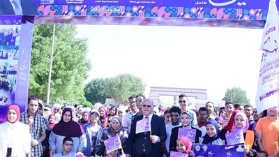 رئيس جامعة سوهاج يشارك الطلاب ذوي الهمم فعاليات مبادرة 