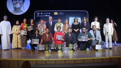 ملتقى القاهرة الدُّوَليّ للمسرح الجامعي يختتم دورته السابعة.. صور