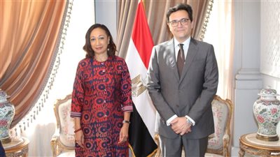 وزير الثقافة يلتقي وزيرة الثقافة والفرنكوفونية في كوت ديفوار لبحث آليات التعاون 