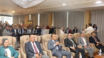 تكريم صغار المزارعين ومربيات الدواجن بالمنيا 