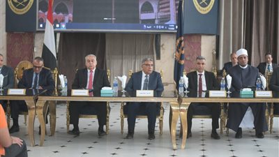 محافظ الدقهلية ومدير الأمن يشهدان القرعة العلنية للفائزين بأداء فريضة الحج 