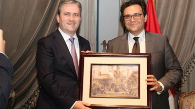 وزير الثقافة يلتقي نظيره الصربي لبحث آفاق التعاون