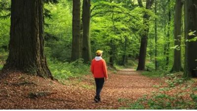 المشي في الطبيعة أم بالشوارع.. أيهما أفضل للصحة؟